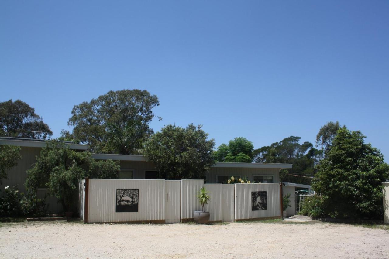 Top Of The Lake Holiday Units Merimbula Bagian luar foto